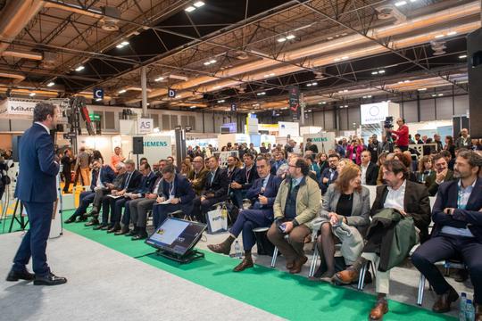 Visítanos en LIB 2025